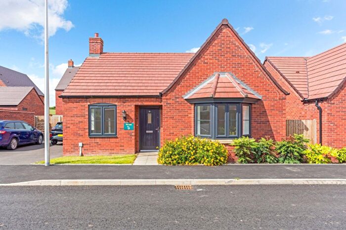 2 Bedroom Bungalow For Sale In Callows Rise, Tenbury Wells, Worcestershire, WR15