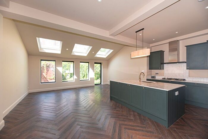 5 Bedroom Terraced House To Rent In Queens Road, London, SW19