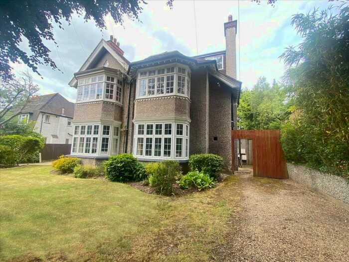 1 Bedroom Flat To Rent In Queens Park West Drive, Bournemouth, BH8