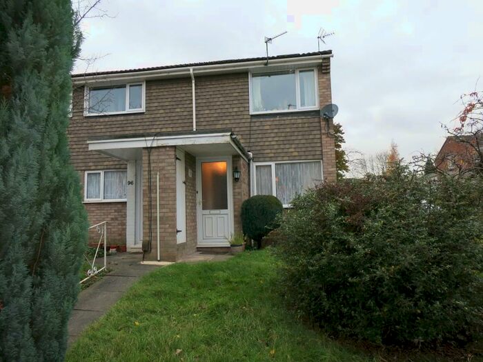 2 Bedroom Flat To Rent In Linkway Gardens, Leicester, LE3