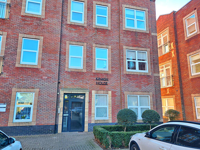 2 Bedroom Flat To Rent In Kinash House, Rugby, CV21