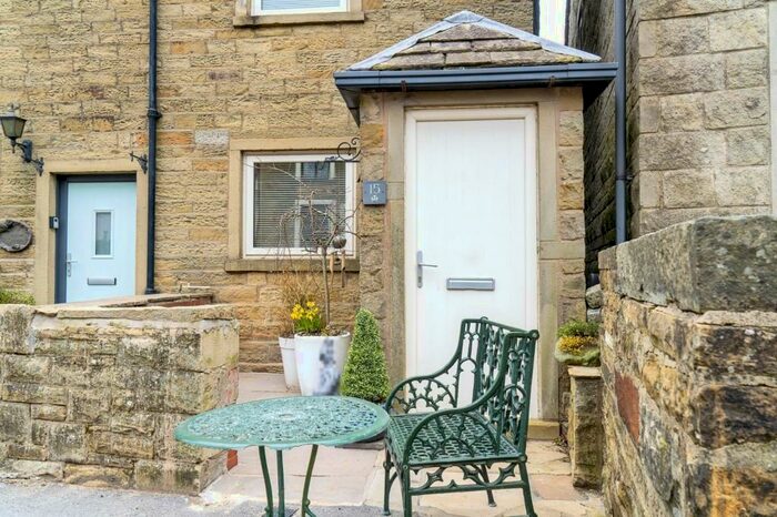 2 Bedroom Terraced House To Rent In Ormerod Street, Worsthorne, Burnley, Lancashire, BB10