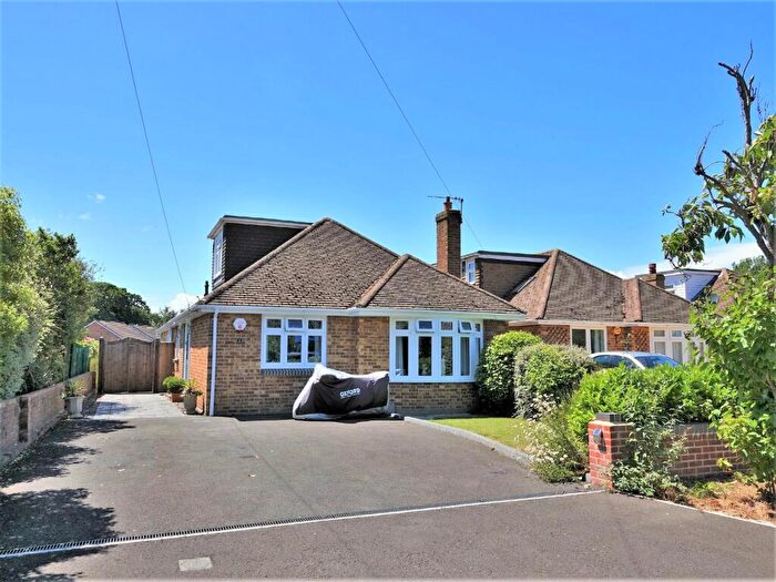 3 Bedroom Detached Bungalow For Sale In Coleville Avenue, Fawley, SO45