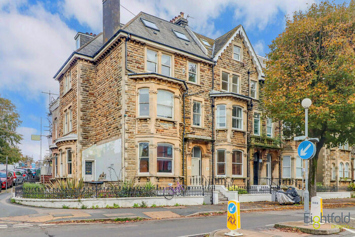 2 Bedroom Flat To Rent In Cromwell Road, Hove, BN3