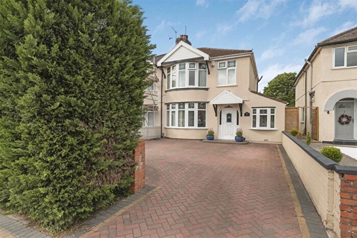 3 Bedroom Semi-Detached House For Sale In Bath Road, Keynsham, BS31