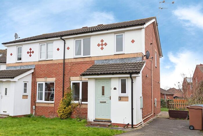 3 Bedroom Semi Detached House For Sale In Bramble Hill, Beverley, HU17
