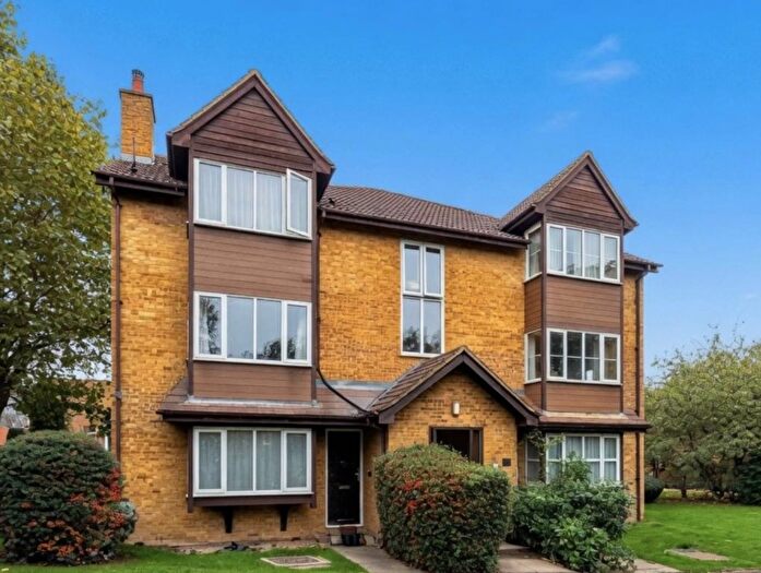 1 Bedroom Flat For Sale In Corris Green, London, NW9