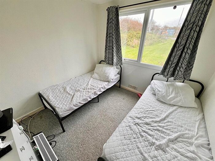 2 Bedroom Chalet For Sale In Beach Road, Hemsby, Great Yarmouth, NR29