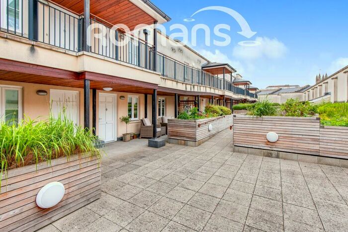 1 Bedroom Flat To Rent In Southgate House, BA1