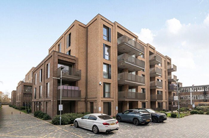 2 Bedroom Flat To Rent In Brunswick House, Neasden, London, NW10