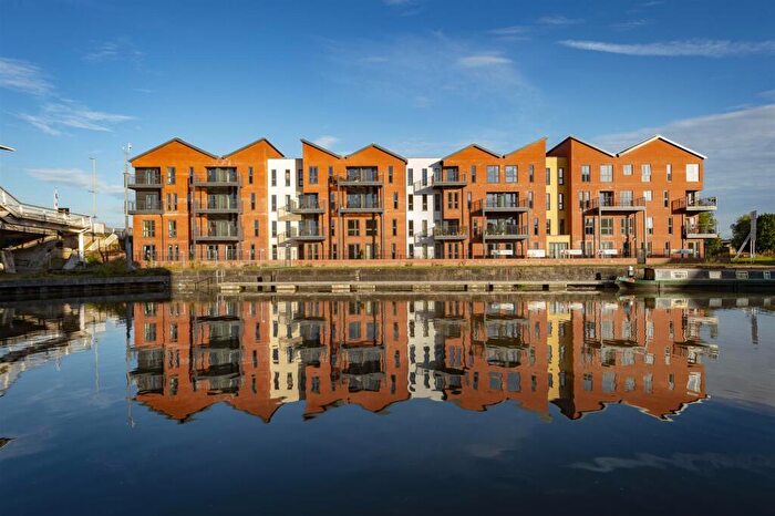 2 Bedroom Apartment For Sale In Llanthony Place, St Ann Road, Gloucester, GL2