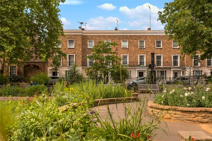 4 Bedroom Property To Rent In Canonbury Square, London, N1