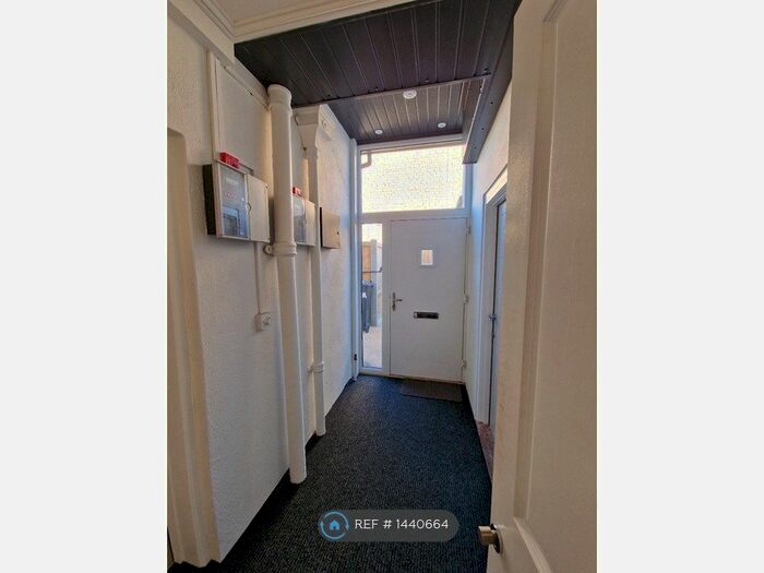 Studio To Rent In Wellsway, Bath, BA2