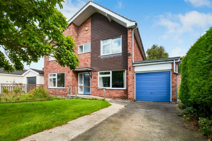 4 Bedroom Detached House For Sale In Crapple Lane, Scotton, Gainsborough, DN21