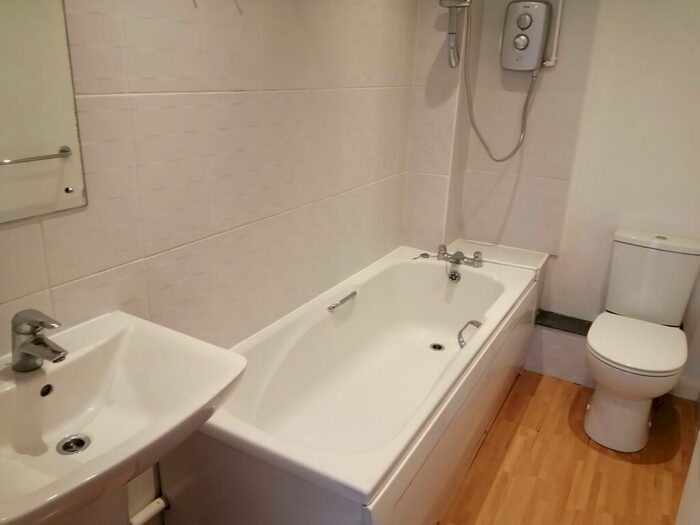 2 Bedroom End Of Terrace House To Rent In Sheldon Drive, Wells, BA5