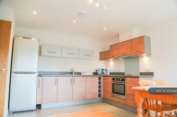 1 Bedroom Flat To Rent In Bonfire Corner, Portsmouth, PO1