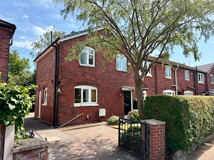 3 Bedroom Semi-Detached House For Sale In Mauldeth Road West, Chorlton, M21