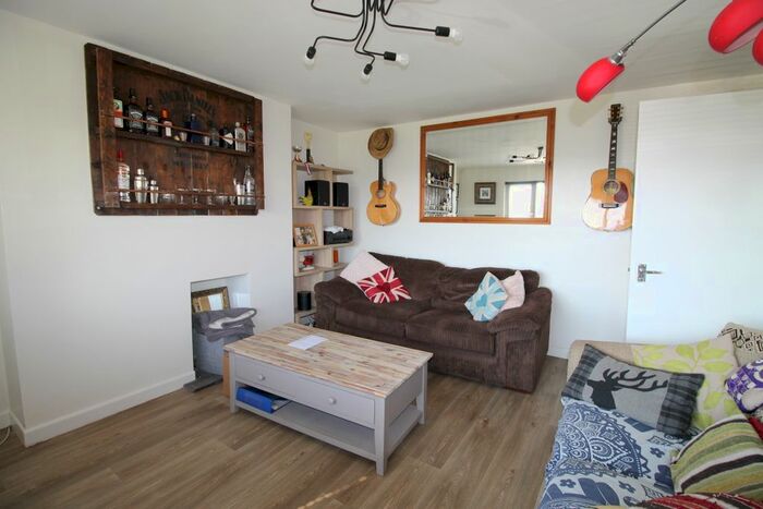 2 Bedroom Flat To Rent In Altamira, Topsham, Exeter, EX3