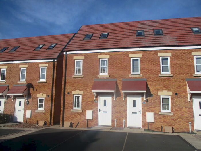 3 Bedroom End Of Terrace House To Rent In Bleaberry Way, Carlisle, CA2