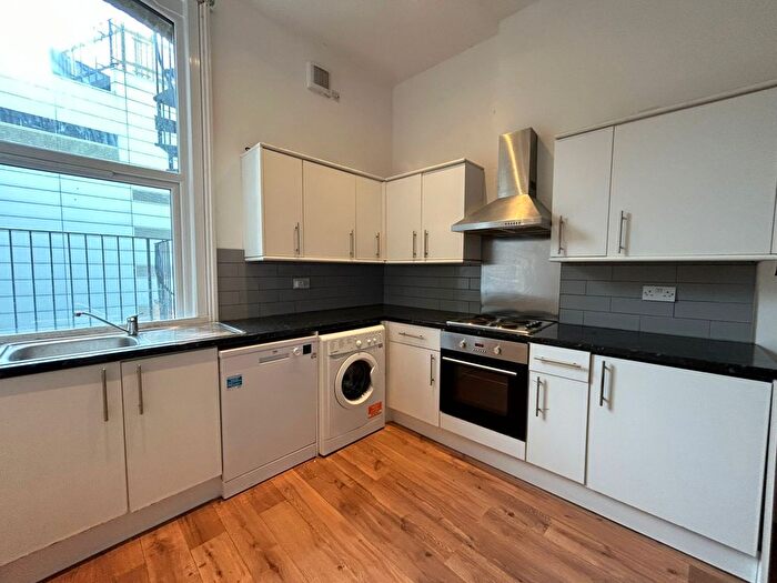 2 Bedroom Flat To Rent In North End, CR0