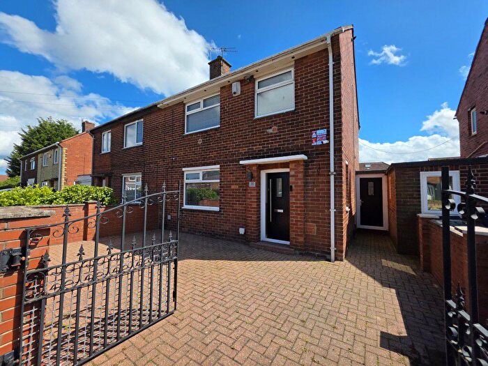 3 Bedroom Semi-Detached House For Sale In Pembroke Gardens, Wallsend, NE28