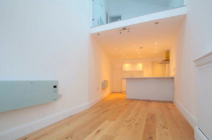 1 Bedroom Apartment To Rent In Gladstone Road, Urmston, Manchester, M41