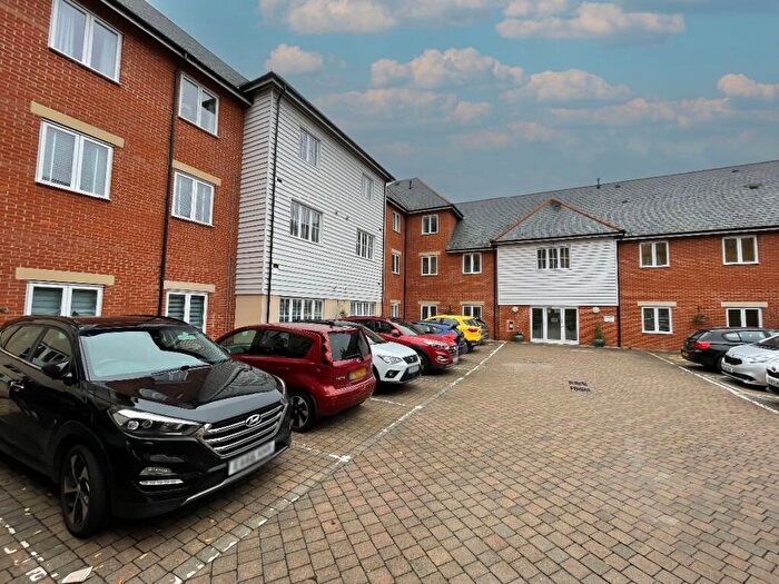 2 Bedroom Flat For Sale In The Meads, Ongar Road, Brentwood, CM15