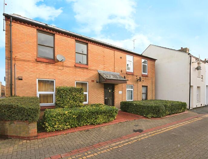 1 Bedroom Flat For Sale In Whalley Street, Peterborough, PE1