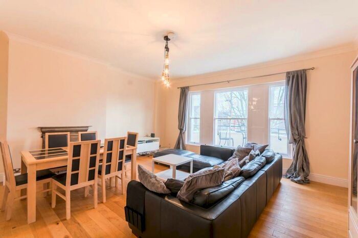 2 Bedroom Flat To Rent In Green Lanes, Stoke Newington, London, N16