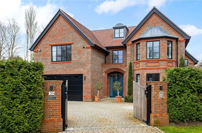 6 Bedroom Detached House For Sale In Oxshott Rise, Cobham, Surrey, KT11