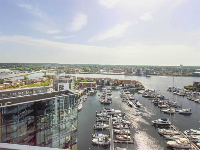 3 Bedroom Flat To Rent In Ocean Way, Ocean Village, Southampton, SO14
