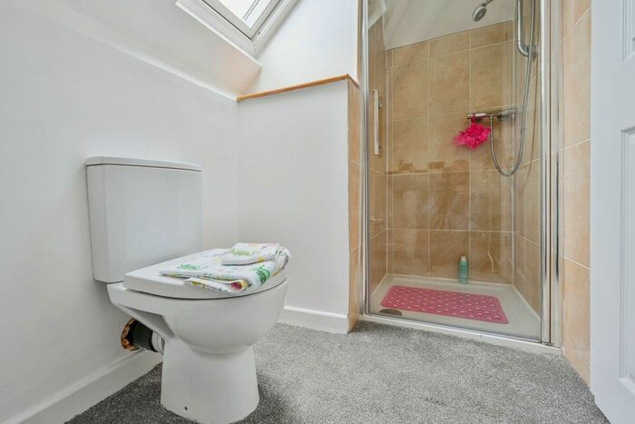 3 Bedroom Bungalow For Sale In Hatherton Road, Cannock, Staffordshire, WS11