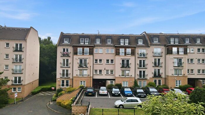 2 Bedroom Flat To Rent In Powderhall Rigg, Powderhall, Edinburgh, EH7