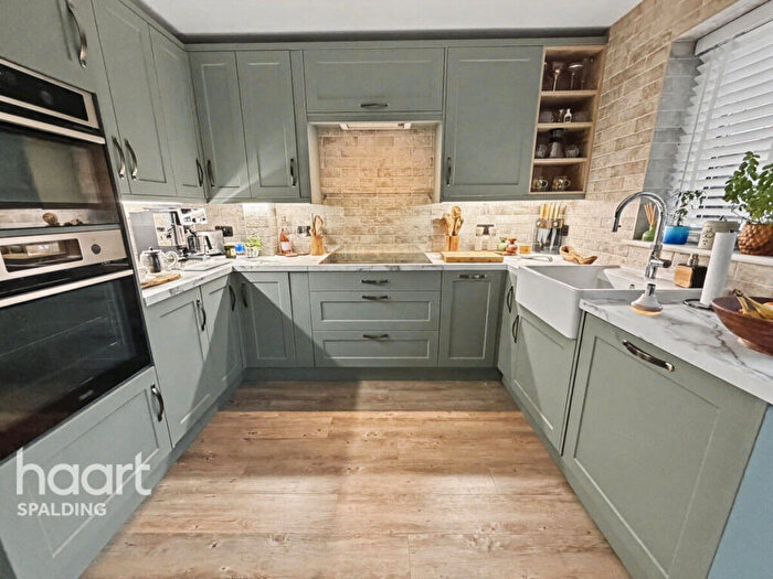 2 Bedroom End Of Terrace House For Sale In Youngs Row, Sutton Bridge, PE12