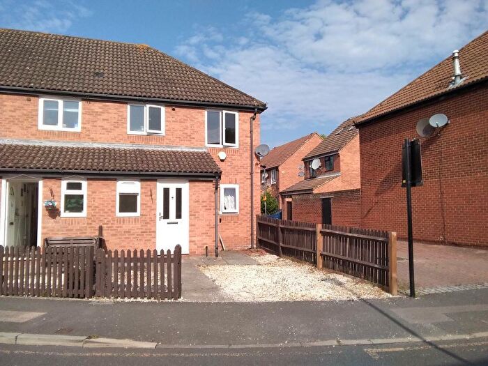 1 Bedroom Flat To Rent In Linton Gardens, London, E6