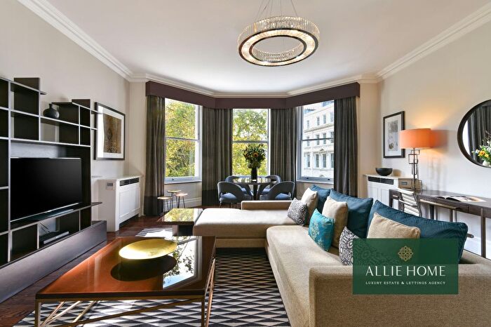 3 Bedroom Flat To Rent In Stanhope Gardens, South Kensington, SW7