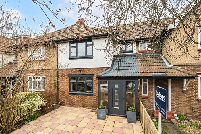 2 Bedroom Property For Sale In Thompson Avenue, Kew, TW9