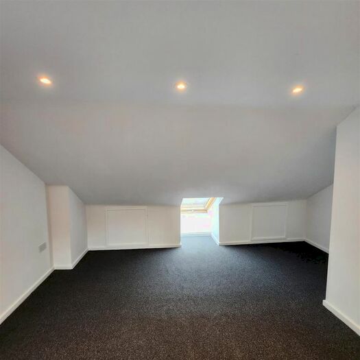 5 Bedroom Property To Rent In Marsh Lane, West Bromwich, B71