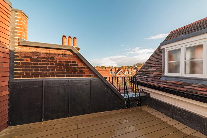 1 Bedroom Flat To Rent In Kidderpore Avenue, Hampstead, NW3