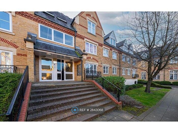 1 Bedroom Flat To Rent In Eton House, Watford, WD24