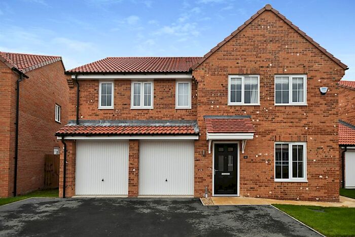 5 Bedroom Detached House For Sale In Field Avenue, Saxilby, Lincoln, LN1