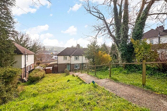 3 Bedroom Semi Detached House For Sale In Stafford Road, Caterham, CR3