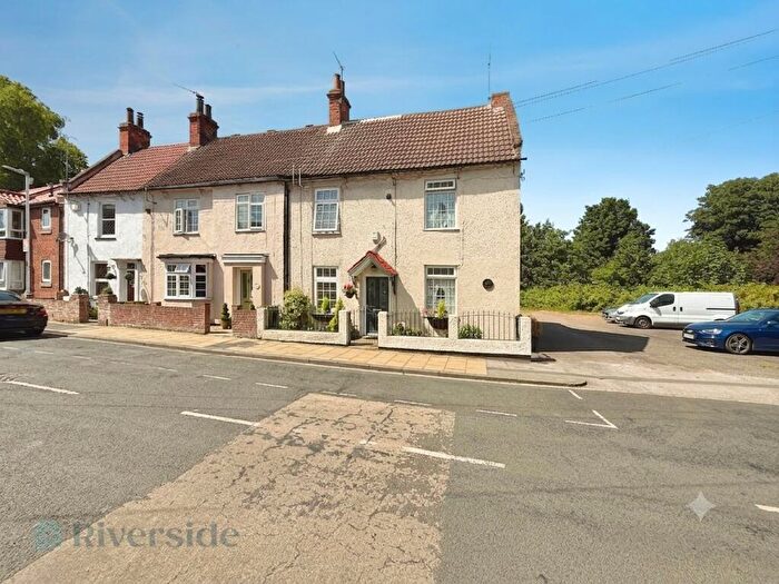 2 Bedroom End Of Terrace House For Sale In Swinegate, Hessle, HU13