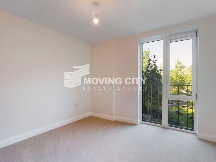 1 Bedroom Flat To Rent In Wrest House, Inglis Way, NW7