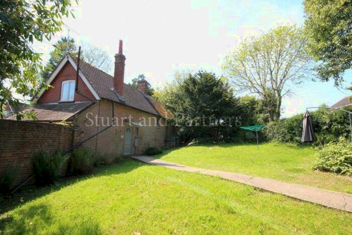 2 Bedroom Cottage To Rent In Cherry Lane, Bolney, RH17