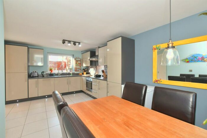4 Bedroom Semi-Detached House For Sale In Herwick Lane, Waterlooville, Hampshire, PO7