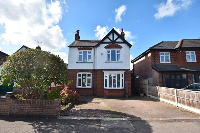 3 Bedroom Detached House For Sale In Wallace Road, Loughborough, LE11