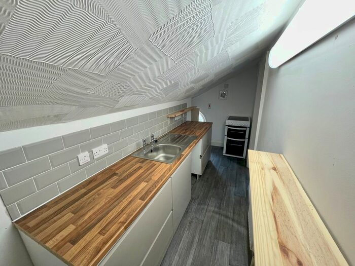 1 Bedroom Flat To Rent In London Road South, Lowestoft, NR33