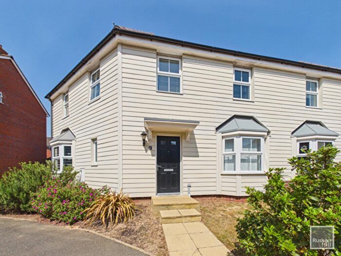 3 Bedroom Semi-Detached House For Sale In Allan Bedford Crescent, Queens Hill, NR8
