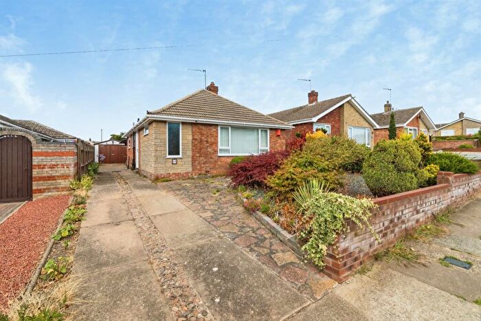 2 Bedroom Detached Bungalow For Sale In Woods Loke West, Lowestoft, NR32
